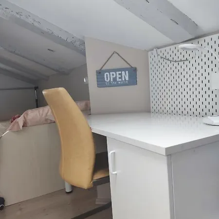 Sunset View - Cozy With Stunning Panoramic View Apartman